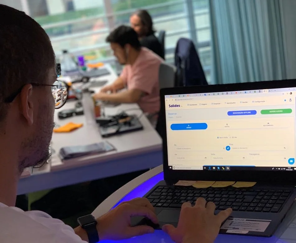 Solides utilizando a plataforma Onfly
