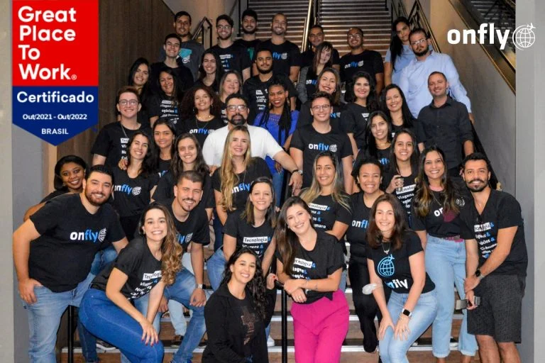 equipe onfly e selo great place to work