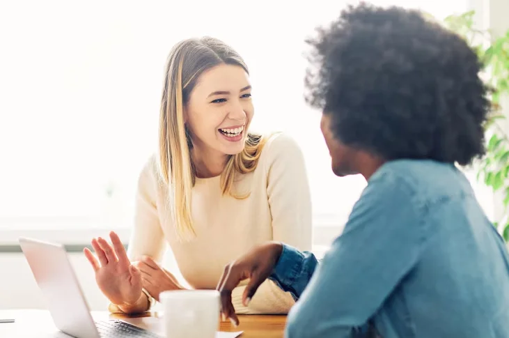 gestor de viagens conversa e melhora comunicação com viajante