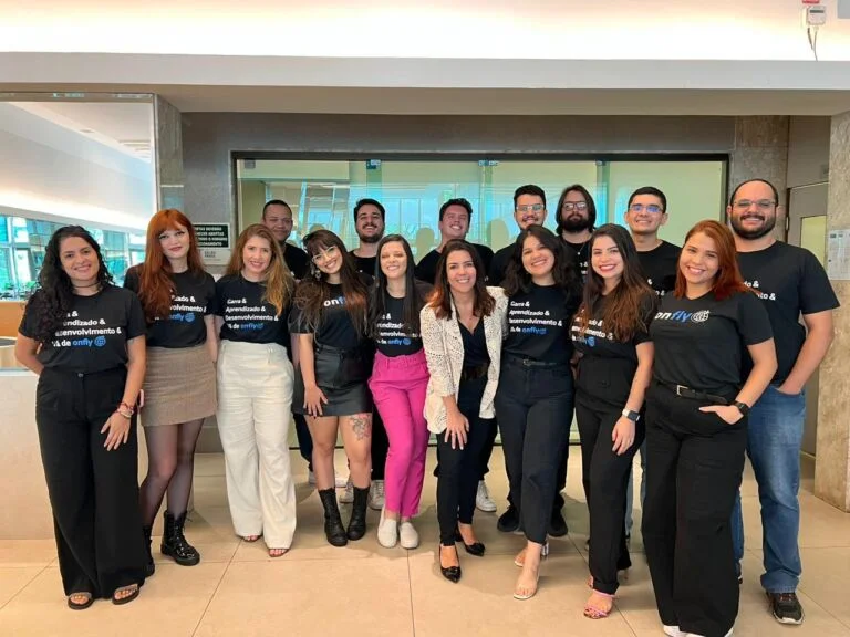 Onflyers durante última lição da Academia de Líderes