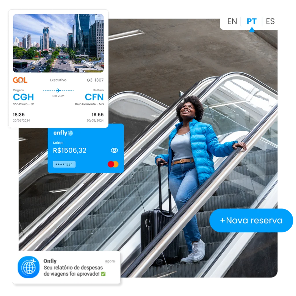 Viajante corporativa utilizando escada rolante com detalhes de viagem e saldo de despesas corporativas na Onfly.