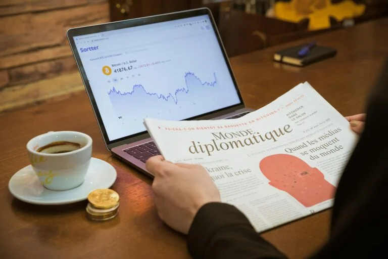 Confira os erros em relatórios financeiros.