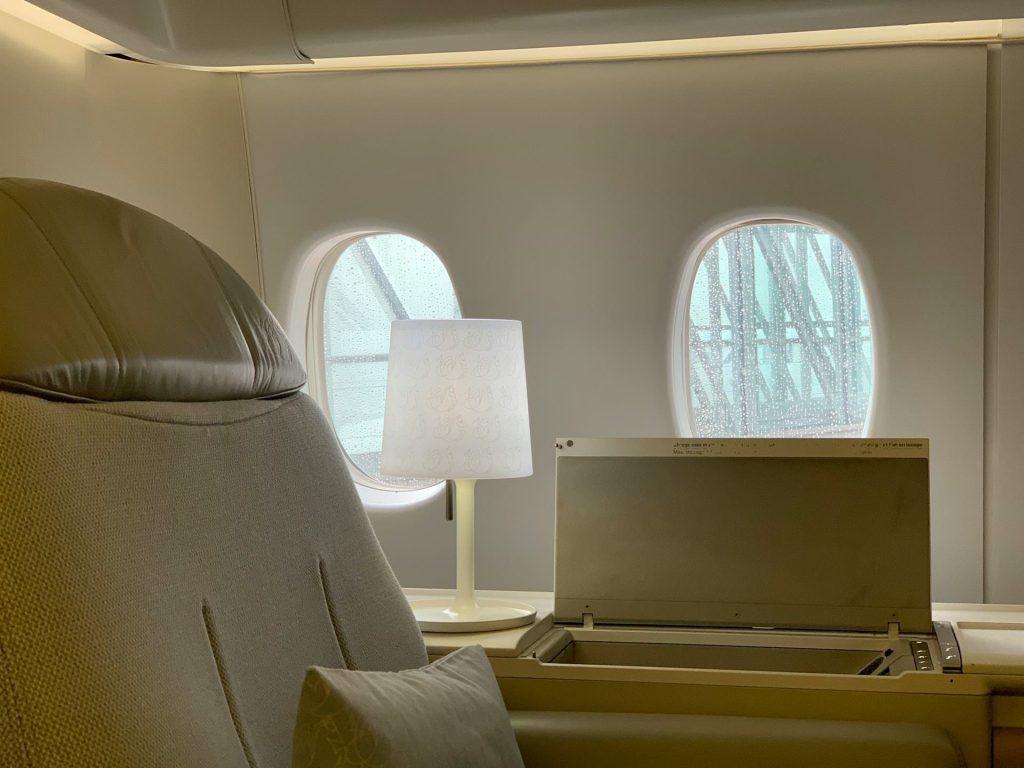 Classes de avião: exemplo da primeira classe.